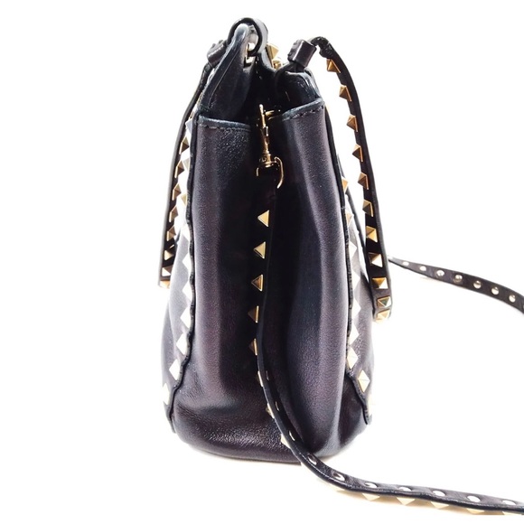 SOLD!!!! 💯 Valentino Garavani Rockstud small tote crossbody - Picture 12 of 16